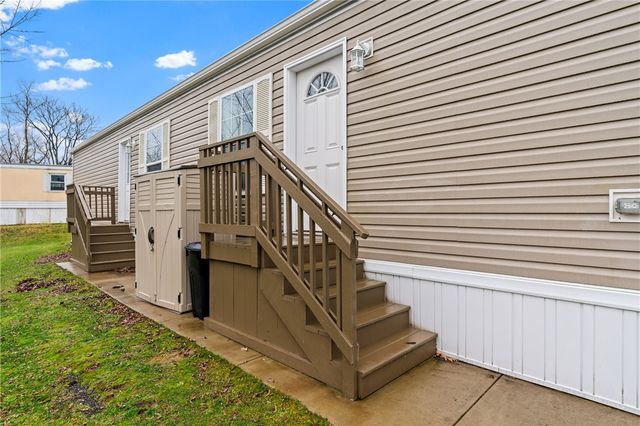 36 Leesburg Court, Imperial, PA 15126
