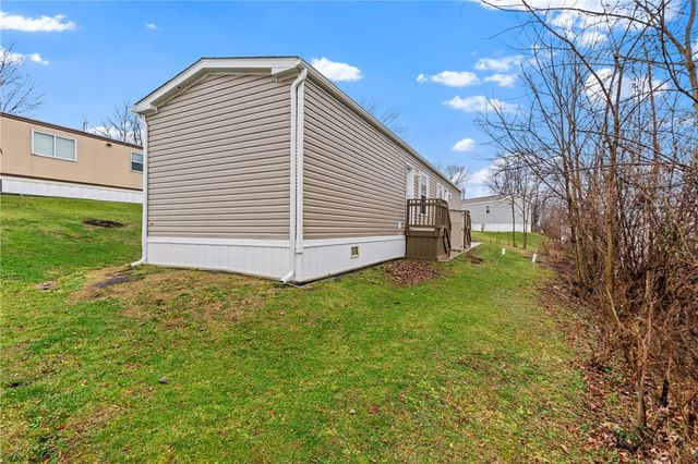 36 Leesburg Court, Imperial, PA 15126