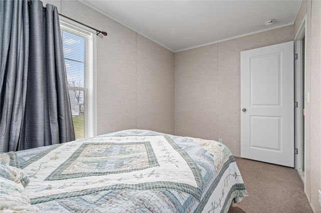 36 Leesburg Court, Imperial, PA 15126