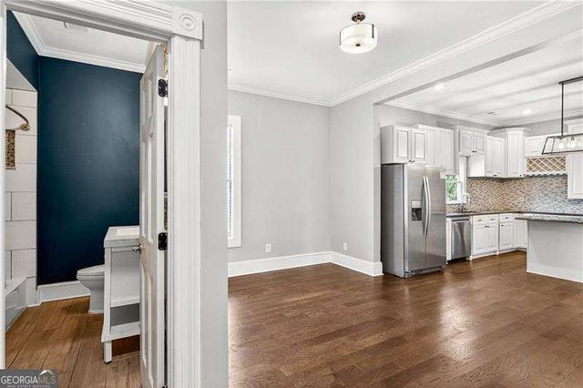 1033 White Oak Avenue SW, Atlanta, GA 30310