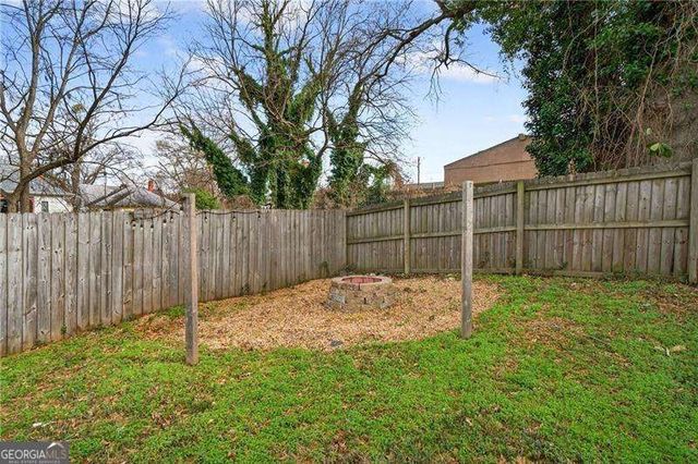1033 White Oak Avenue SW, Atlanta, GA 30310