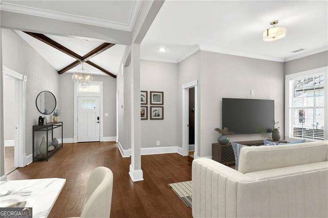 1033 White Oak Avenue SW, Atlanta, GA 30310