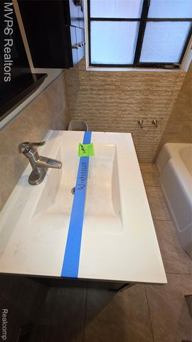 15031 Eastburn Street, Detroit, MI 48205