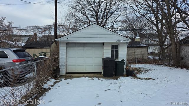 15031 Eastburn Street, Detroit, MI 48205