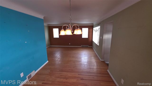 15031 Eastburn Street, Detroit, MI 48205