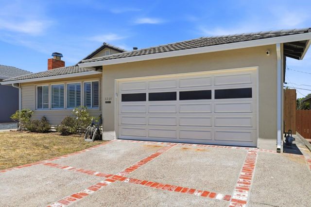 2226 Hamilton Drive, San Bruno, CA 94066