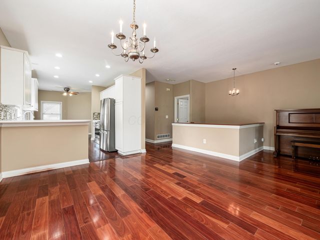 995 Bushwood Lane, Columbus, OH 43235