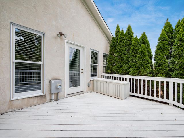 995 Bushwood Lane, Columbus, OH 43235
