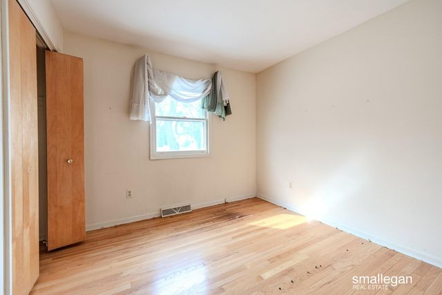 1237 Dale Court Ne, City Of Grand Rapids, MI 49505