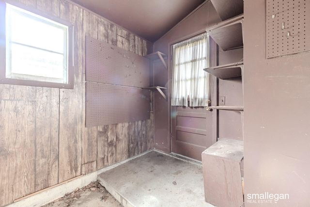 1237 Dale Court Ne, City Of Grand Rapids, MI 49505