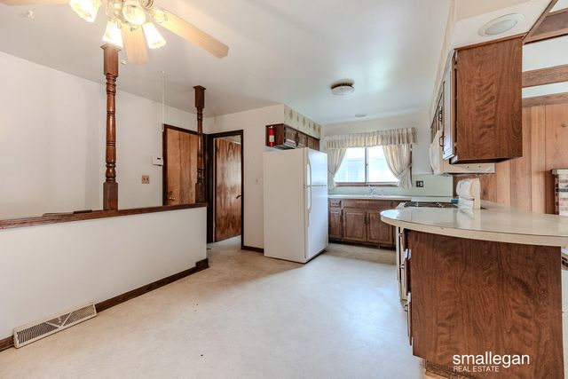 1237 Dale Court Ne, City Of Grand Rapids, MI 49505