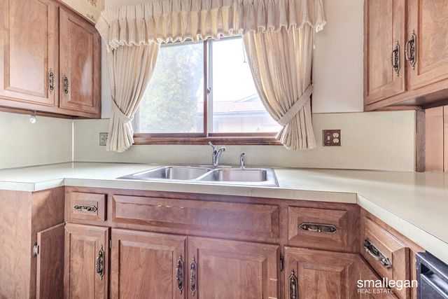1237 Dale Court Ne, City Of Grand Rapids, MI 49505