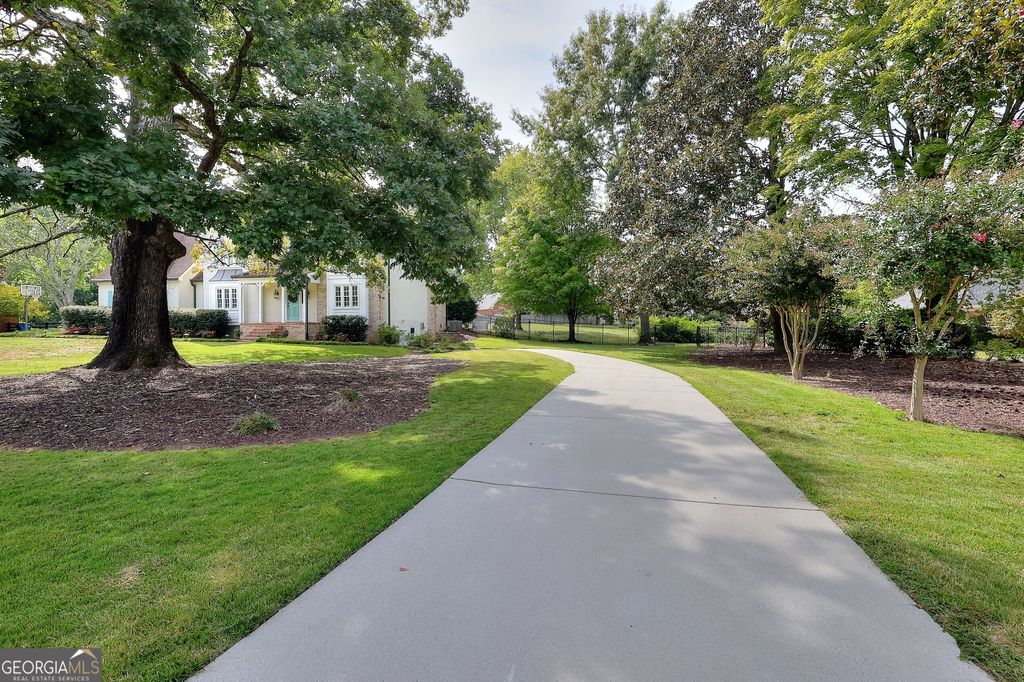 1321 Lakeshore Drive, Snellville, GA 30078 — photo 4