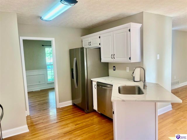 65 Cypress Drive, Elizabethtown, KY 42701