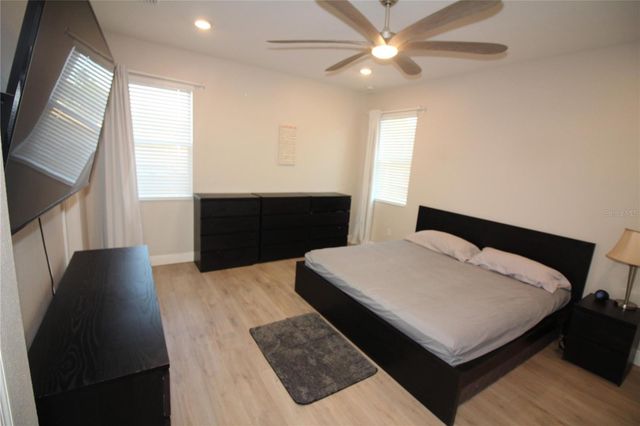 9449 SANDERS PARK PLACE, Seffner, FL 33584