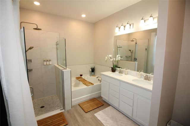9449 SANDERS PARK PLACE, Seffner, FL 33584