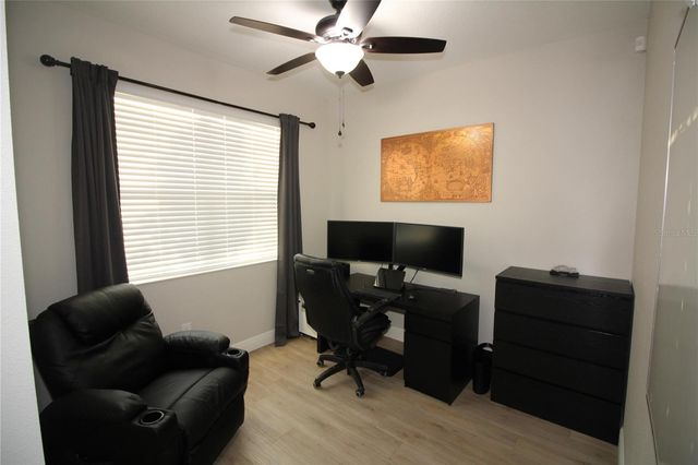 9449 SANDERS PARK PLACE, Seffner, FL 33584