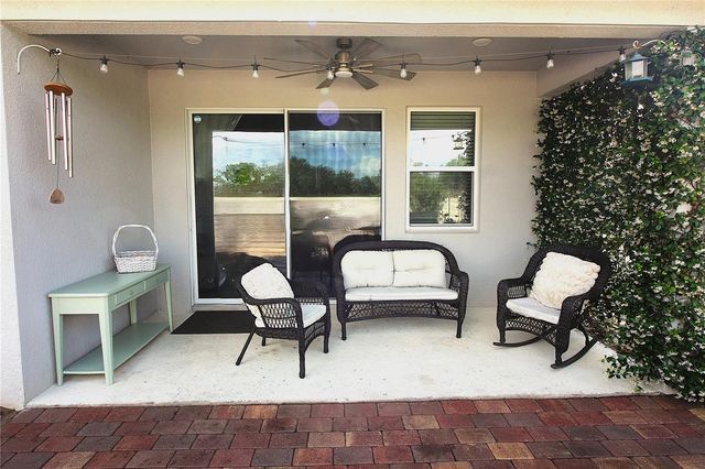 9449 SANDERS PARK PLACE, Seffner, FL 33584