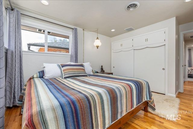 1914 N Amber, Boise, ID 83706