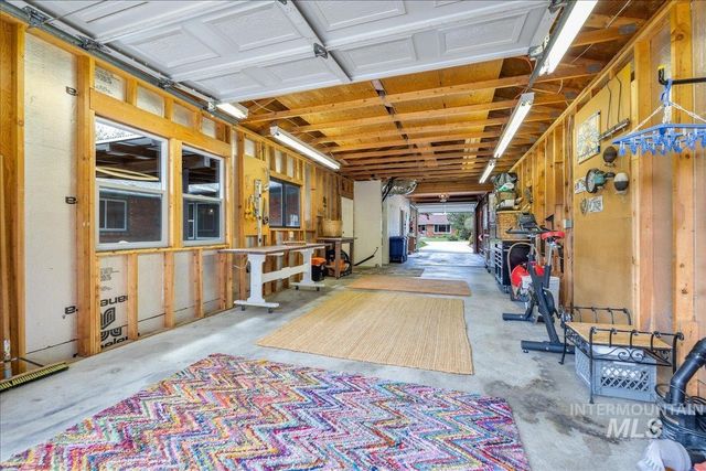 1914 N Amber, Boise, ID 83706