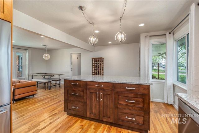 1914 N Amber, Boise, ID 83706