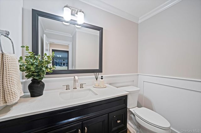 665 Mount Sinai Coram Road, Mount Sinai, NY 11766