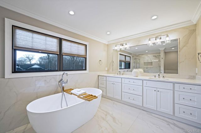 665 Mount Sinai Coram Road, Mount Sinai, NY 11766