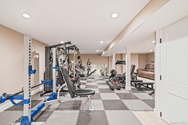 665 Mount Sinai Coram Road, Mount Sinai, NY 11766