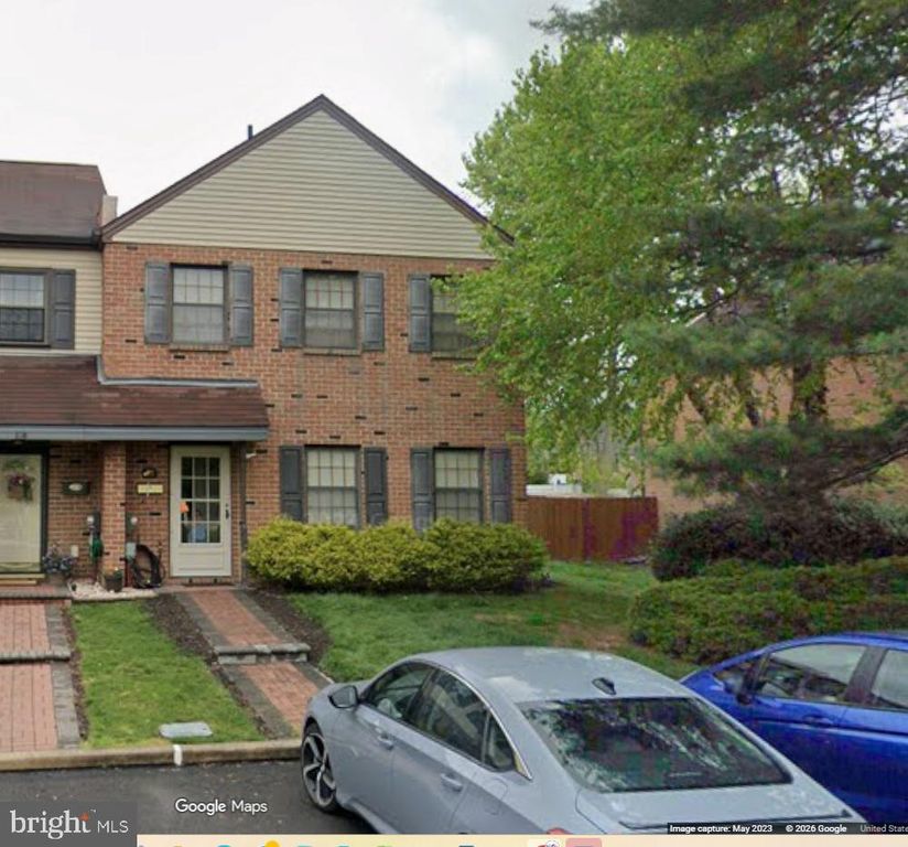 73 COVENTRY LN, Langhorne, PA 19047