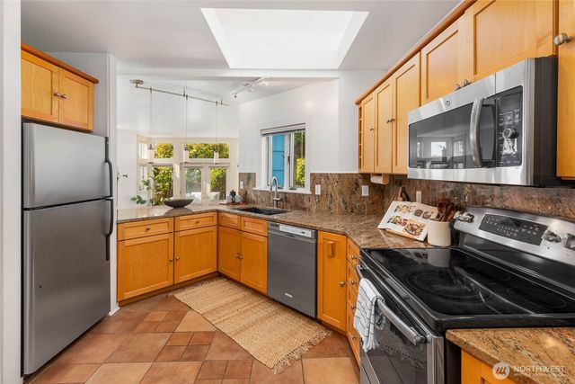 2342 NW 98th Street, Seattle, WA 98117