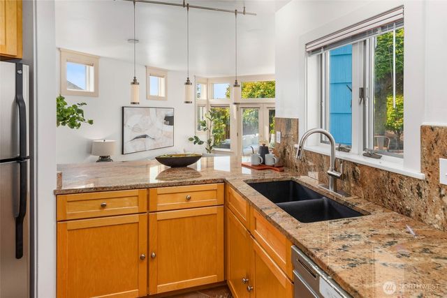 2342 NW 98th Street, Seattle, WA 98117