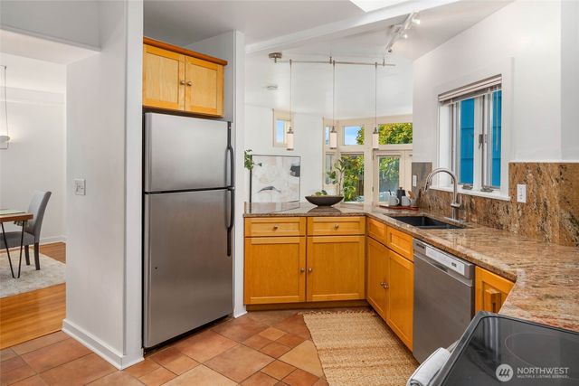 2342 NW 98th Street, Seattle, WA 98117