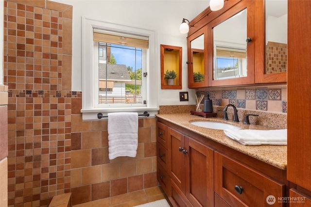 2342 NW 98th Street, Seattle, WA 98117