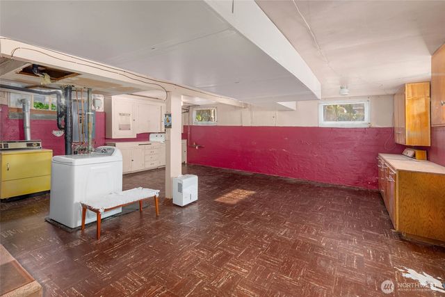 2342 NW 98th Street, Seattle, WA 98117