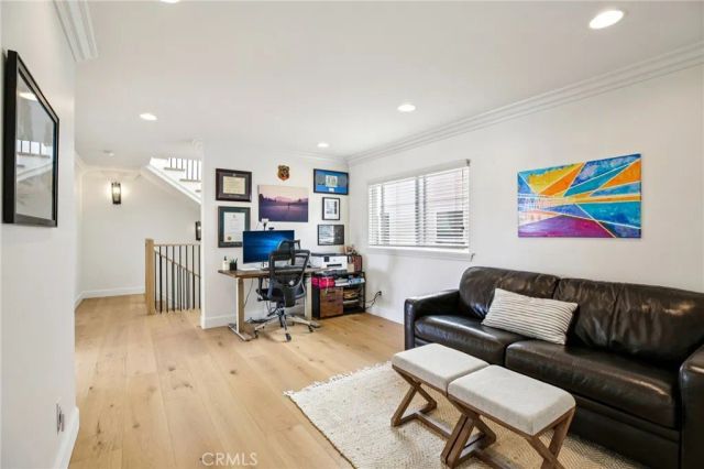 656 7th Street, Hermosa Beach, CA 90254