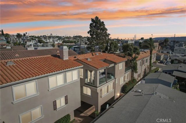 656 7th Street, Hermosa Beach, CA 90254