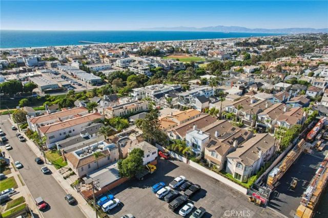 656 7th Street, Hermosa Beach, CA 90254