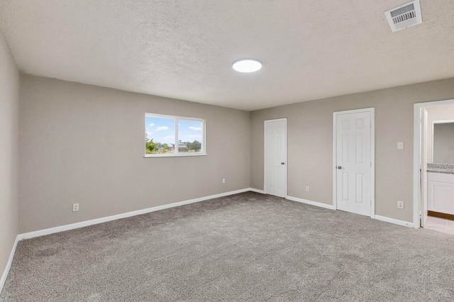 32 W Creek Lane 2, Grand Prairie, TX 75052