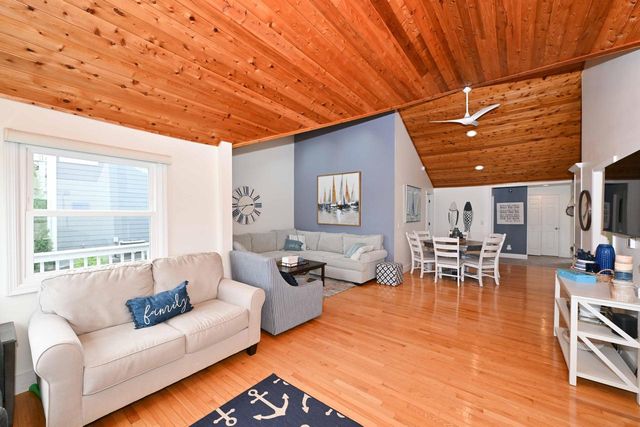 4010 Masche DRIVE, Delavan, WI 53115