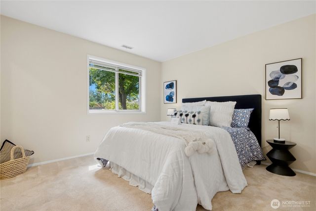 14225 SE 44th Street, Bellevue, WA 98006
