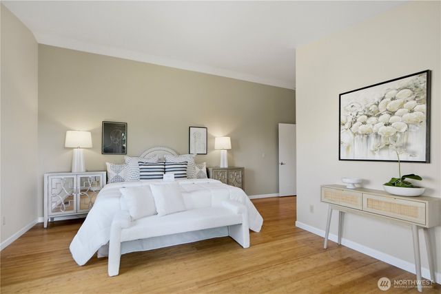 14225 SE 44th Street, Bellevue, WA 98006