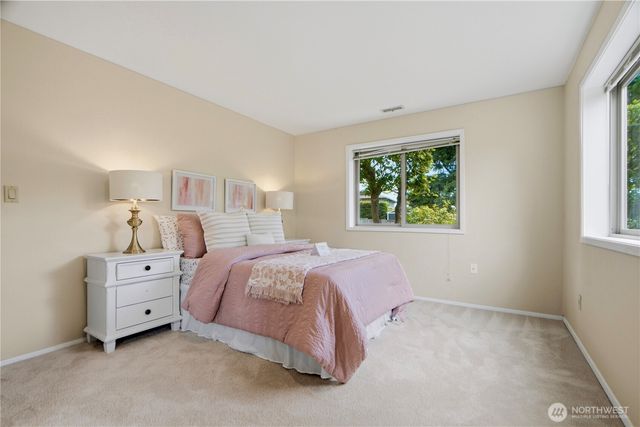 14225 SE 44th Street, Bellevue, WA 98006