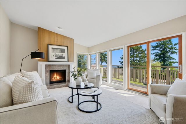 14225 SE 44th Street, Bellevue, WA 98006