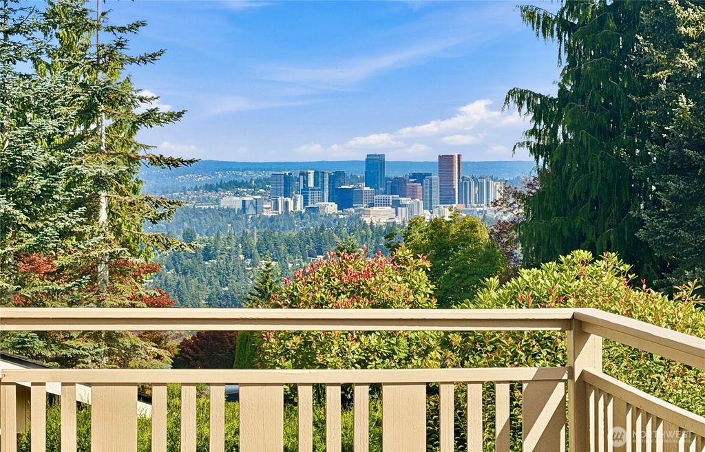 14225 SE 44th Street, Bellevue, WA 98006