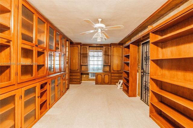 785 NE 155th St, Miami, FL 33162
