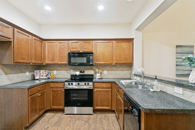 3033 Stone Forest Circle, Mckinney, TX 75070