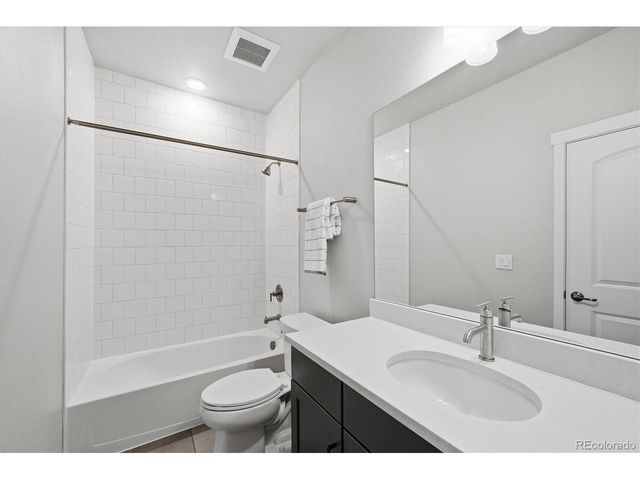 3269 Offbeaten Pl, Castle Rock, CO 80108