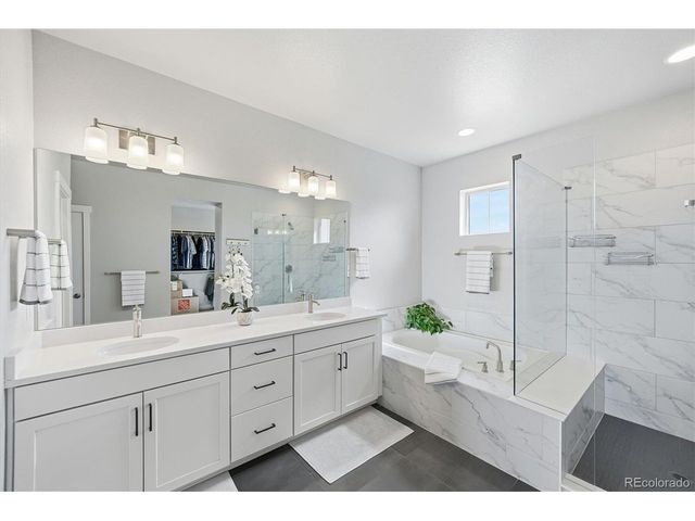 3269 Offbeaten Pl, Castle Rock, CO 80108