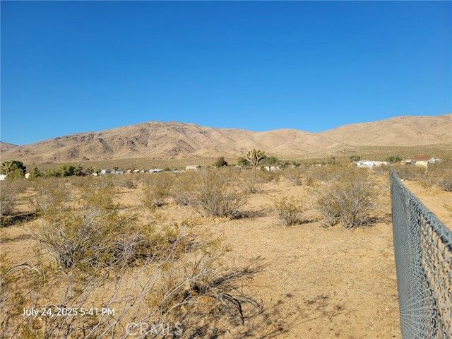 27177 Cahuilla Road, Apple Valley, CA 92307