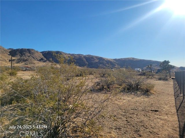 27177 Cahuilla Road, Apple Valley, CA 92307